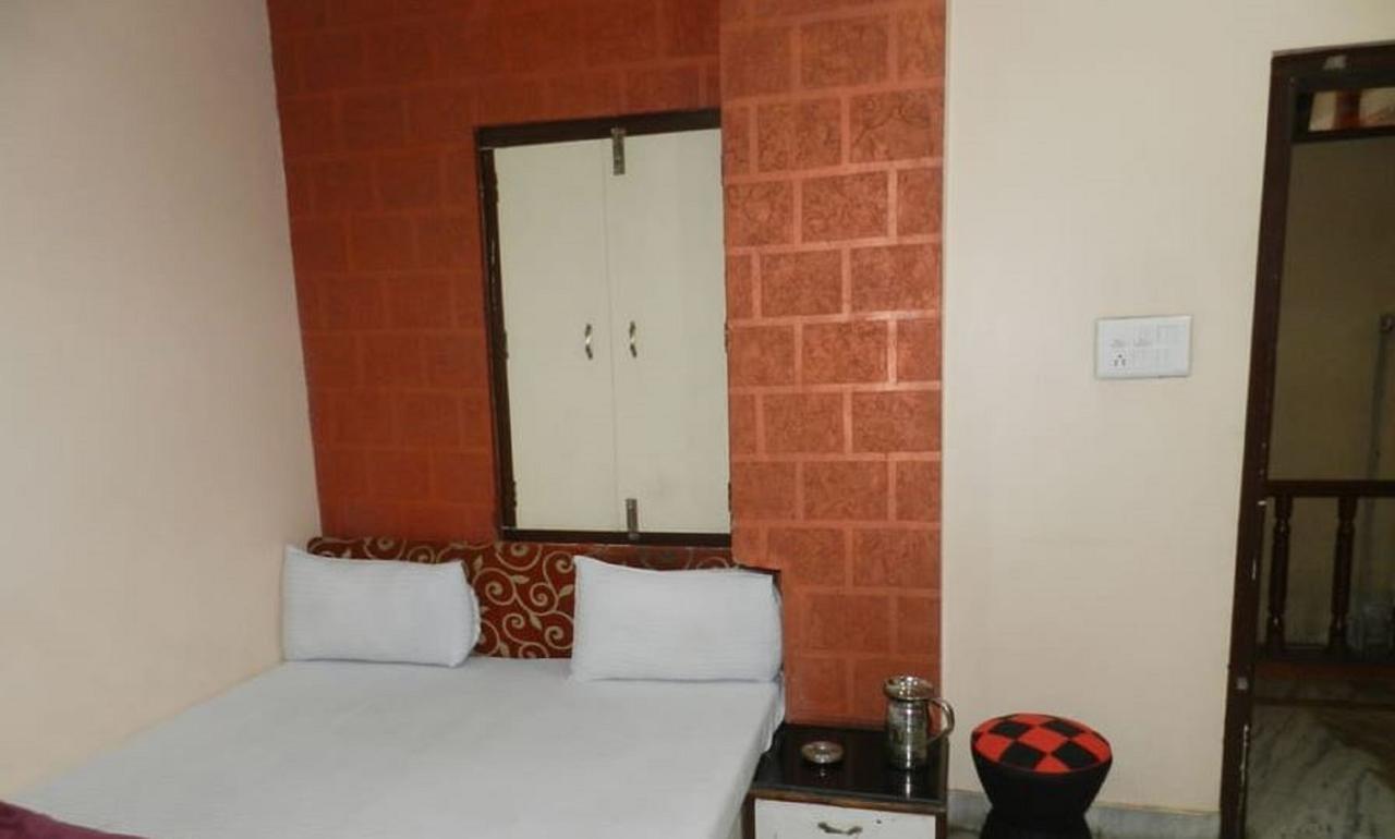 Hotel Lovely Аджмер Екстер'єр фото